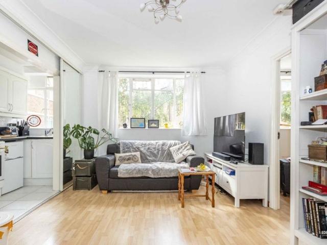Apartment for rent in London Borough of Wandsworth, Greater London