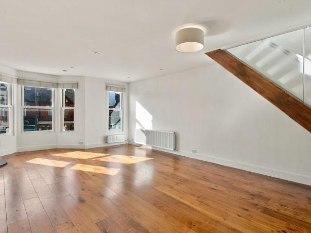 Apartment for rent in London Borough of Richmond upon Thames, Greater London