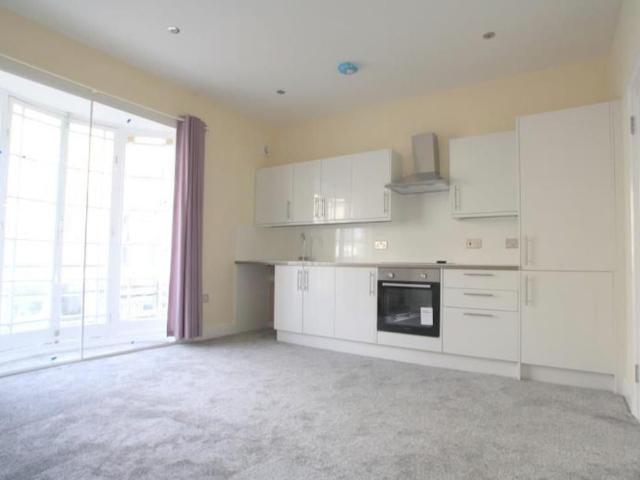 Apartment for rent in East Sheen, Greater London