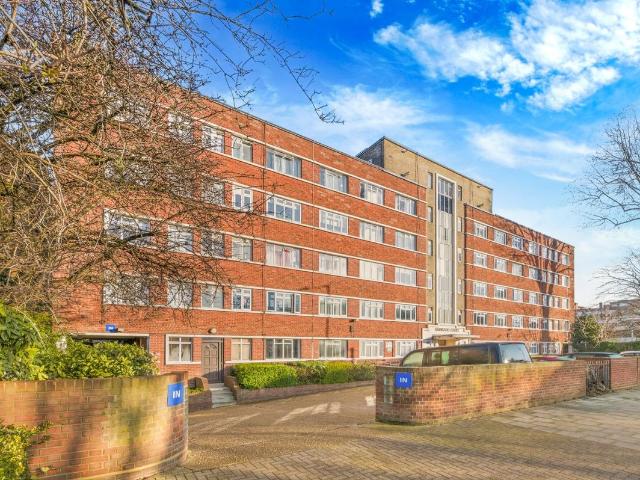 Apartment for rent in London Borough of Wandsworth, Greater London