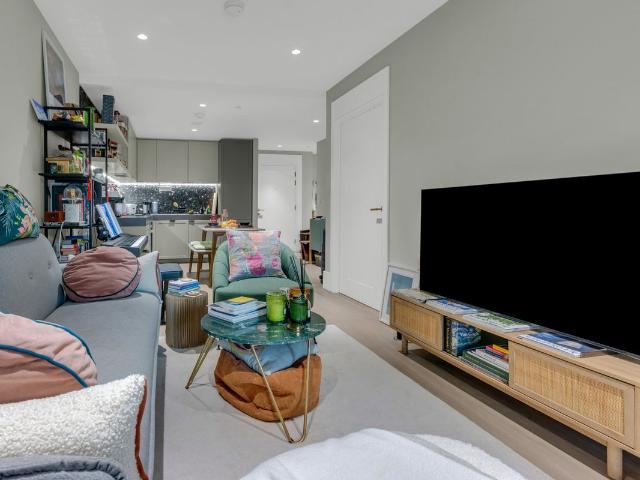 Apartment for rent in East Greenwich, Greater London