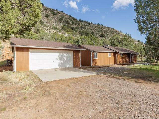 Land for sale in Dammeron Valley, Utah