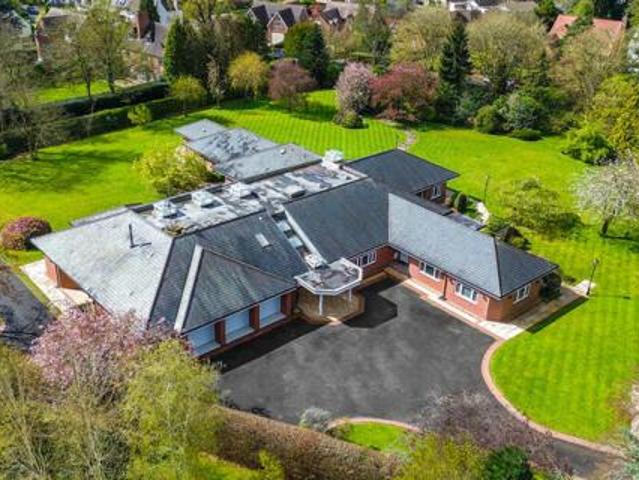House for sale in Green Close, Warwickshire