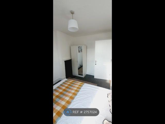 Room for rent in Midway, Kent