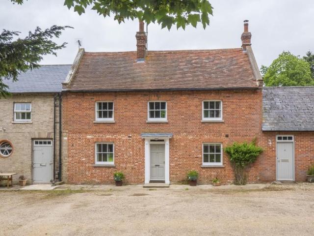 House for rent in Stratford St Mary, Chelmondiston