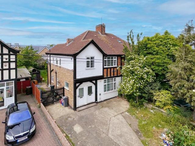 Apartment for rent in London Borough of Hounslow, Heston