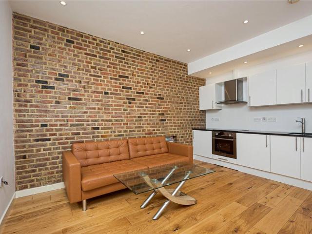 House for rent in Victoria, Greater London