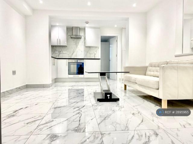 House for rent in Victoria, Greater London