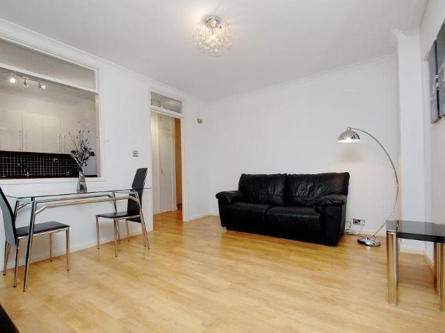 Apartment for rent in St Paul's, Greater London
