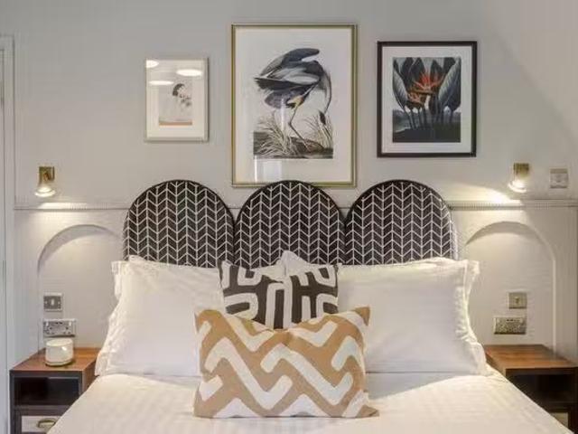 Apartment for rent in Furzedown, Greater London