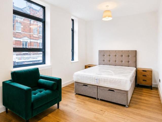 House for rent in Furzedown, Greater London