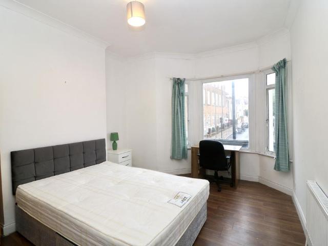 Apartment for rent in Upper Tooting, Greater London
