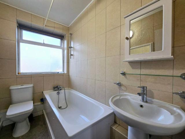 Apartment for rent in Westminster, Victoria
