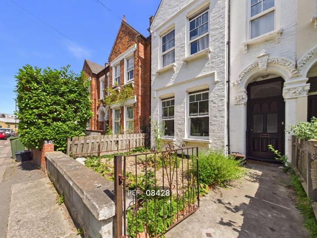 Apartment for rent in Streatham Hill, Greater London