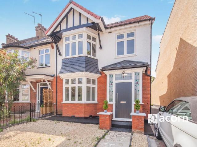 Apartment for rent in Streatham Hill, Greater London