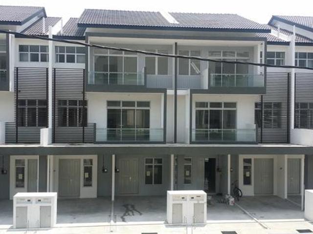 Townhouse for sale in Saujana, Selangor