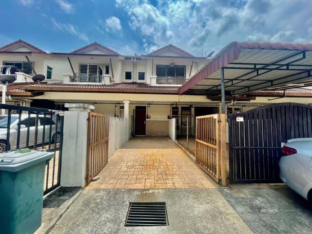 Townhouse for sale in Kajang, Langat