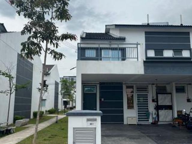 Townhouse for rent in Tanjong Sepat, Selangor