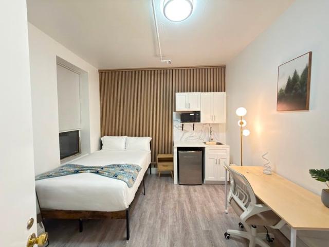 Room for rent in Arverne, New York
