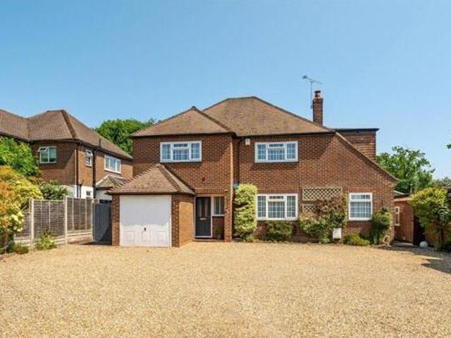 House for sale in Fole, Surrey