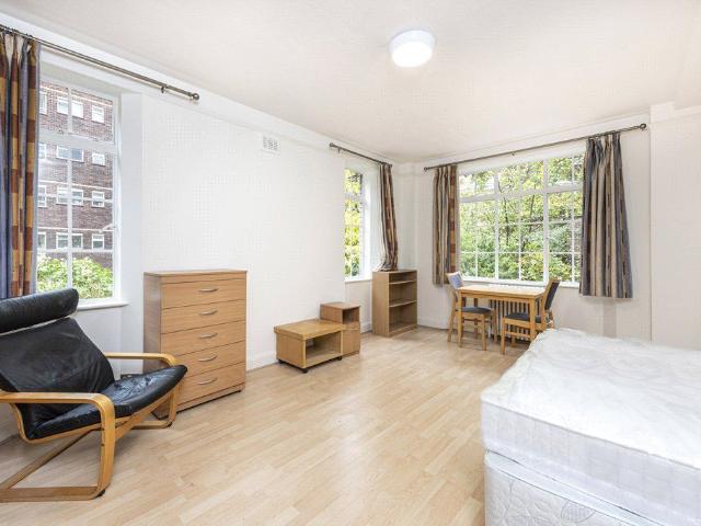 Studio for rent in Saint Pancras, Greater London