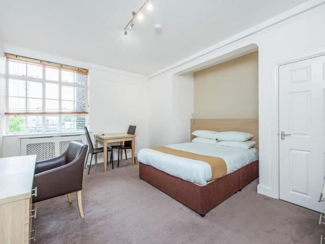 House for rent in Saint Pancras, Greater London