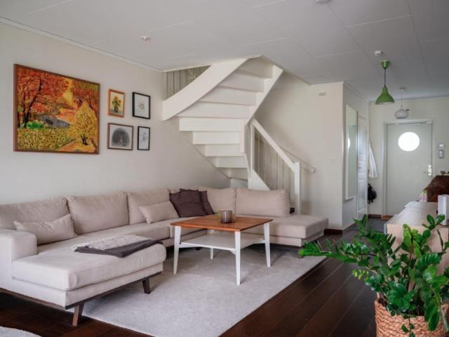 Hus hyra i Upplands Väsby, Stockholm