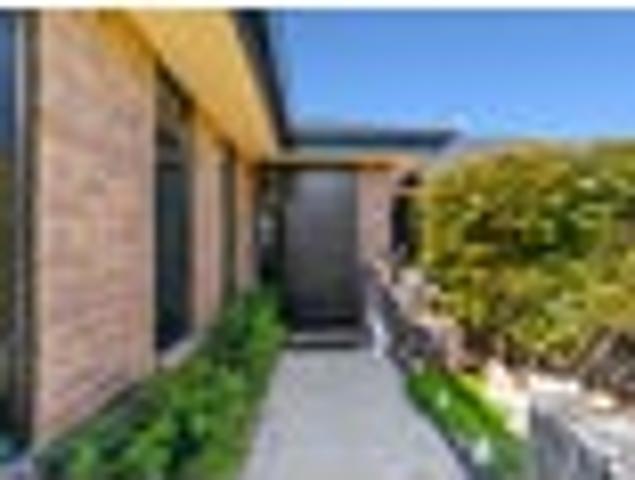 House for sale in Islington, Blenheim