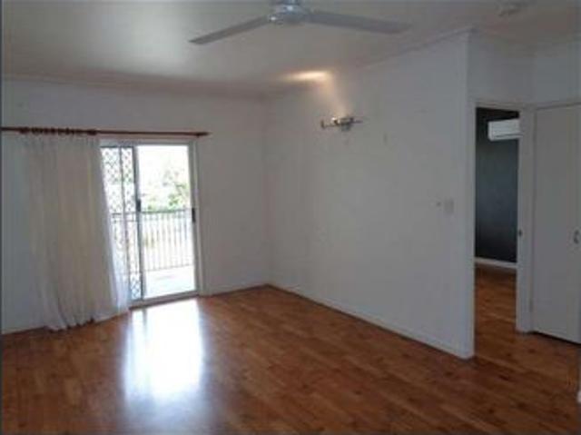 Apartment for rent in Mooroobool, Cairns