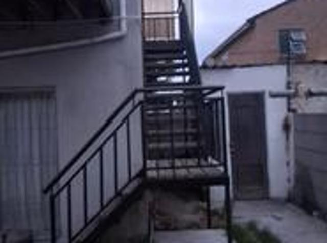 Apartment for rent in Goodwood, Western Cape