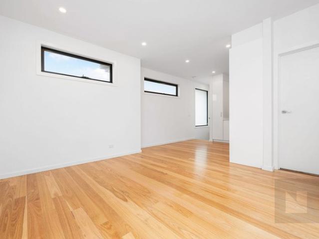 Townhouse for rent in Camerons Creek, Victoria