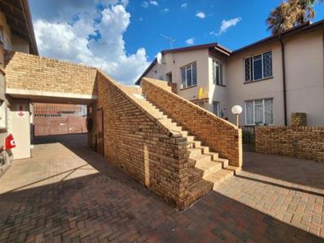 Townhouse for sale in Ekurhuleni, Gauteng