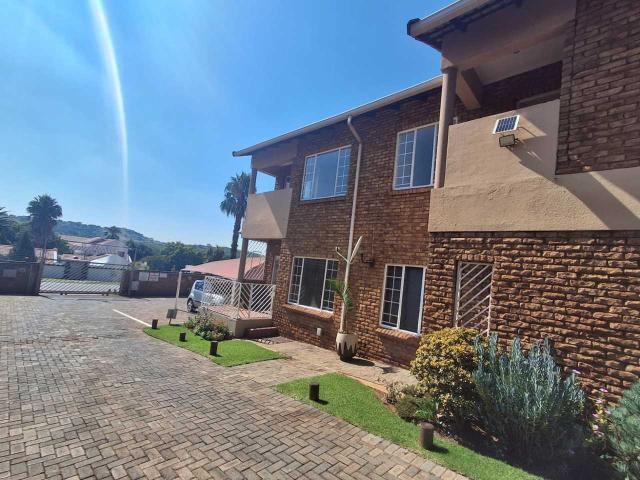 Apartment for sale in Vosloorus, Gauteng