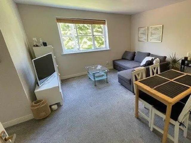 Apartment for rent in Golders Green, Isle Of Man