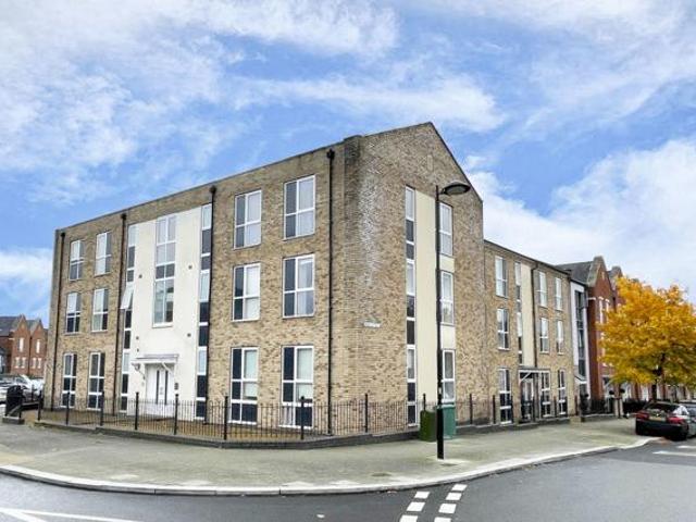 House for sale in Northampton, Northamptonshire