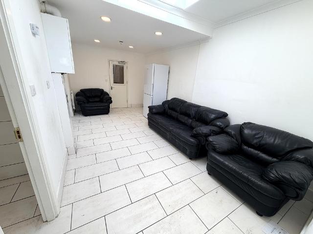 House for rent in Upton Park, Greater London