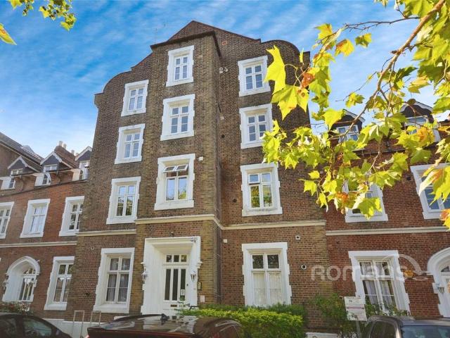 Apartment for rent in Slough
