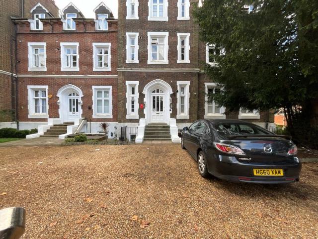 Apartment for rent in Slough