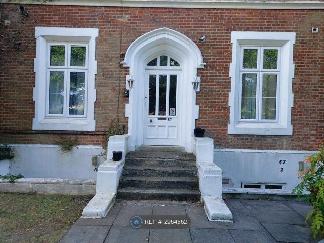 Apartment for rent in Slough