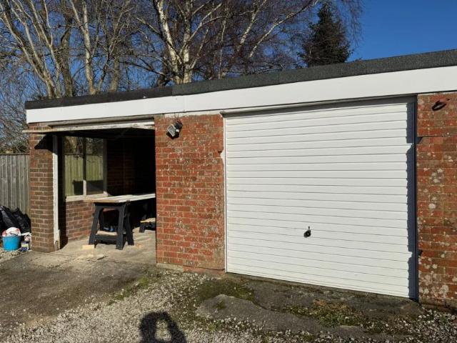 House for rent in Creekmoor, Poole
