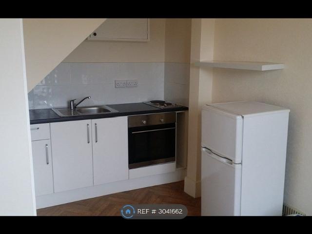 Apartment for rent in Upton, Babbacombe