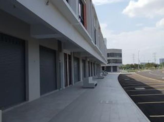Shop for rent in Taman Aman, Teluk Panglima Garang