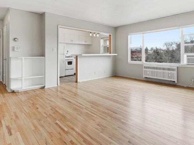Apartment for rent in Hennepin, Minnesota