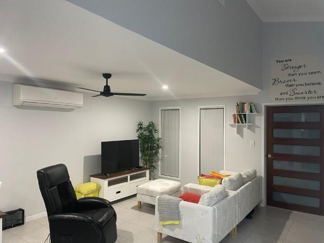 Room for rent in Great Sandy Strait, Queensland