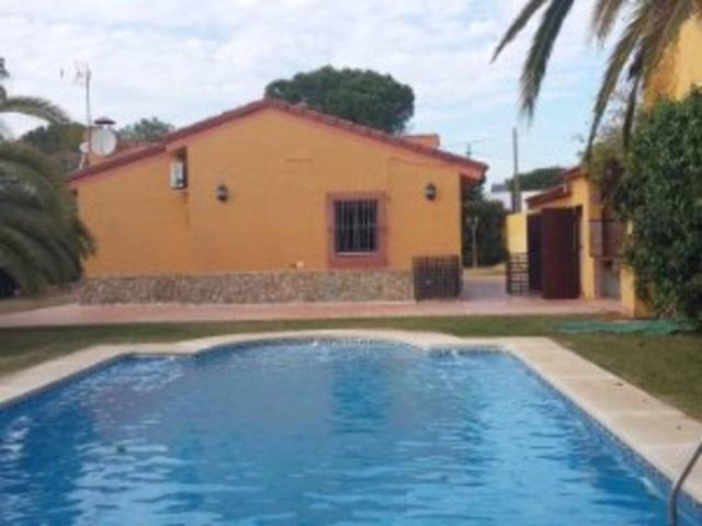 Chalet en alquiler en El Pino, Carmona