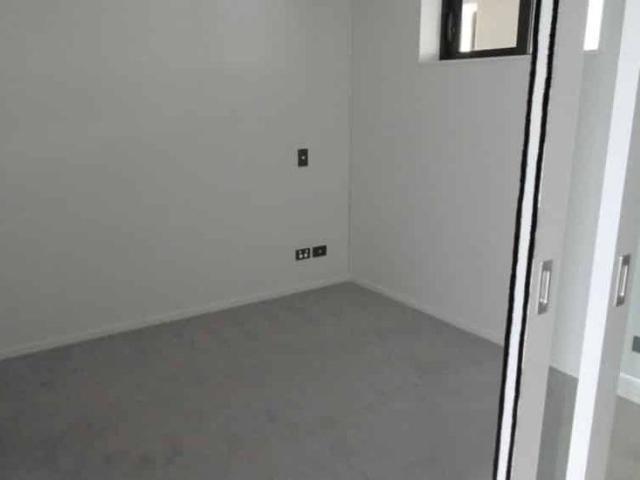 Apartment for rent in Newton, Auckland