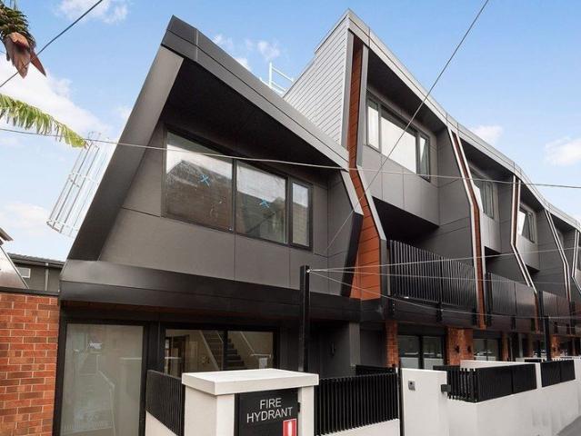Townhouse for rent in Camerons Creek, Victoria