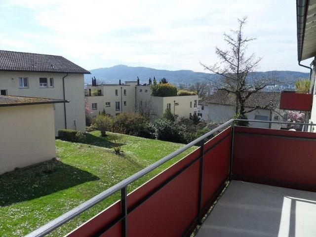 Apartment mieten in Einigen, Zürich