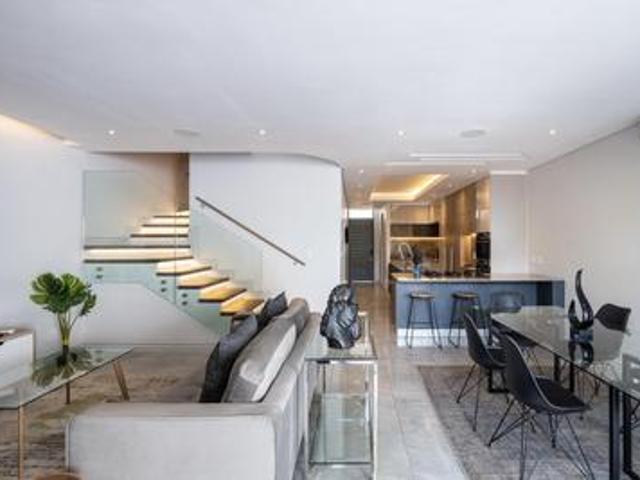 Townhouse for rent in Brooklyn, Pretoria
