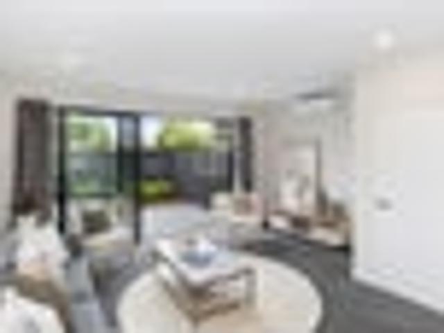 Townhouse for sale in Saint Albans, Canterbury